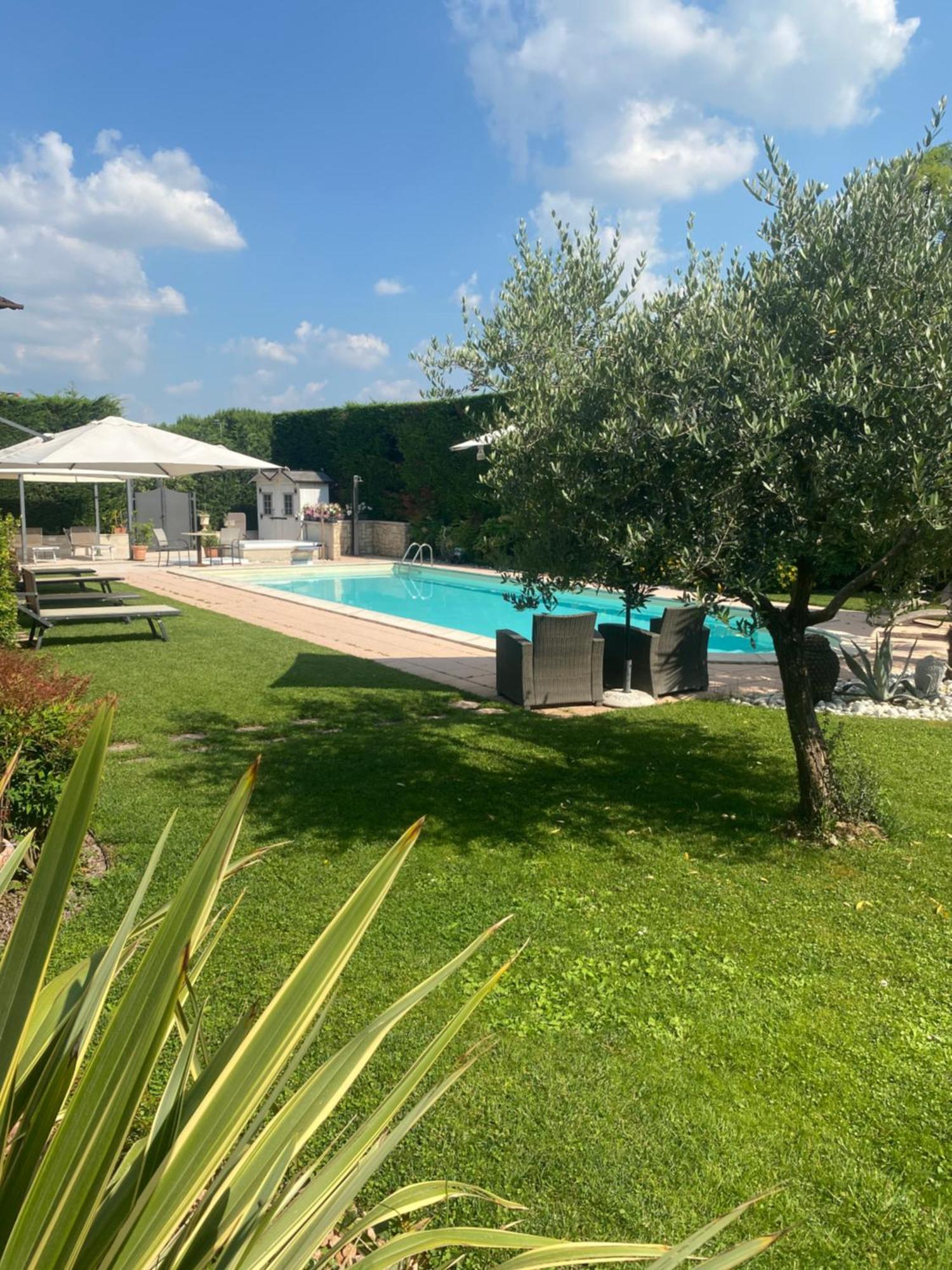 Residence Ca Di Capri Bussolengo Eksteriør billede