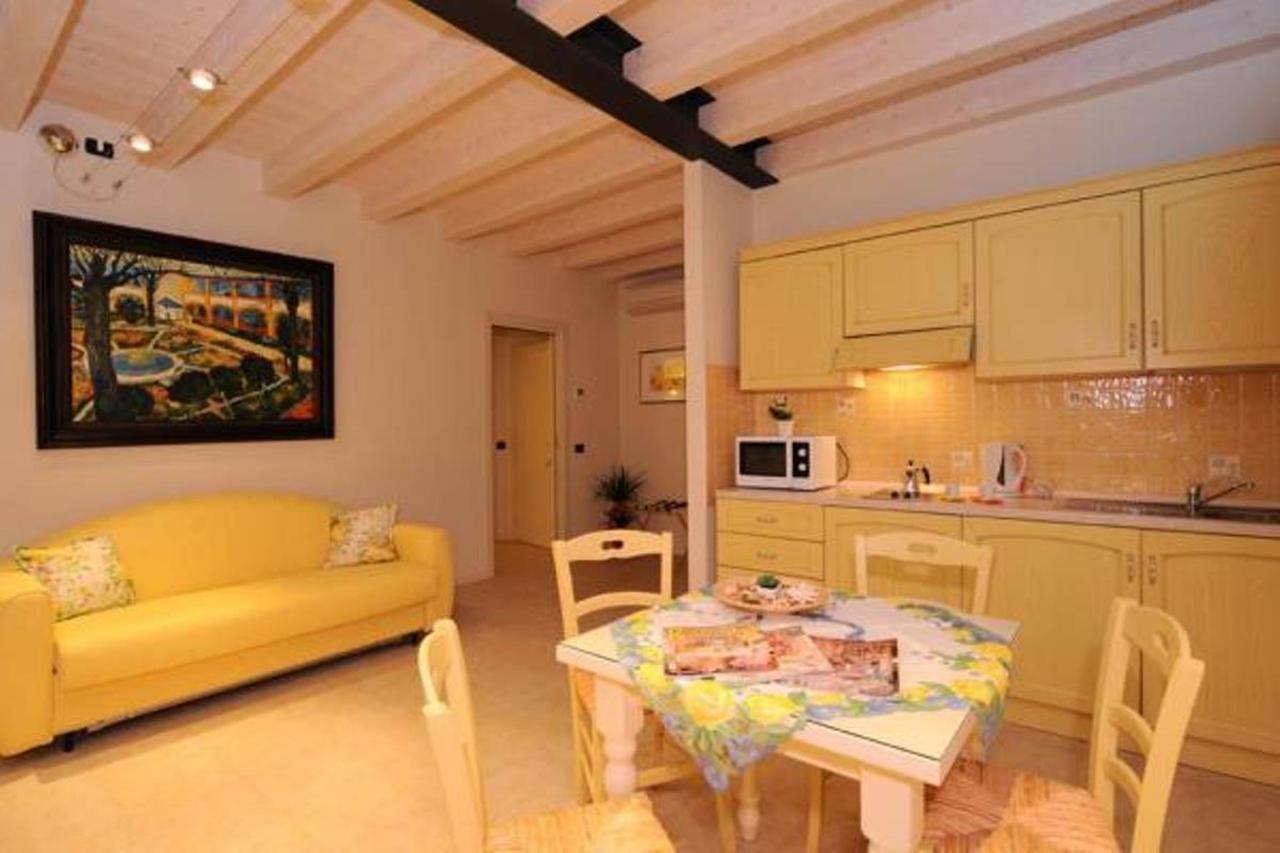 Residence Ca Di Capri Bussolengo Eksteriør billede
