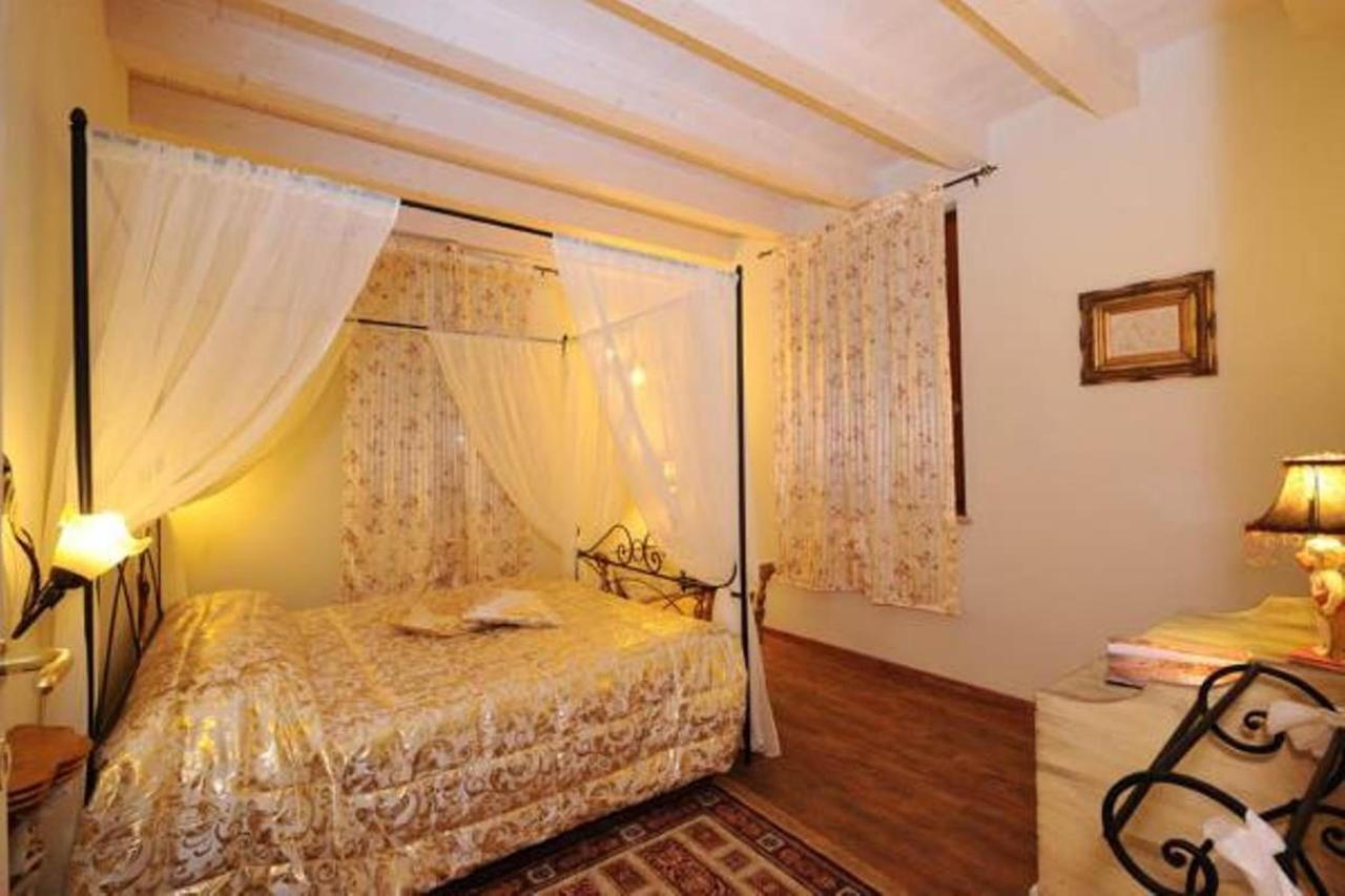 Residence Ca Di Capri Bussolengo Eksteriør billede