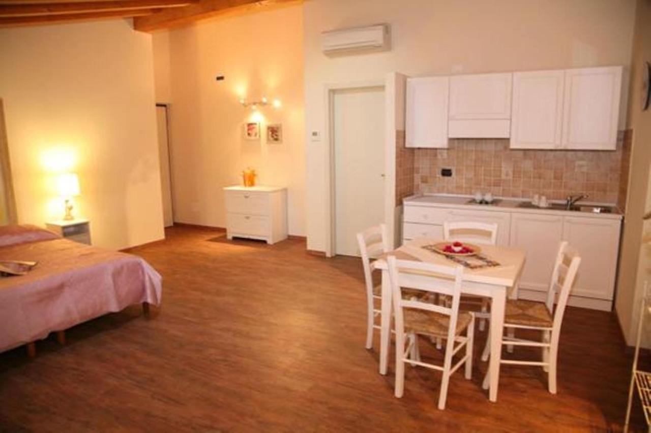 Residence Ca Di Capri Bussolengo Eksteriør billede
