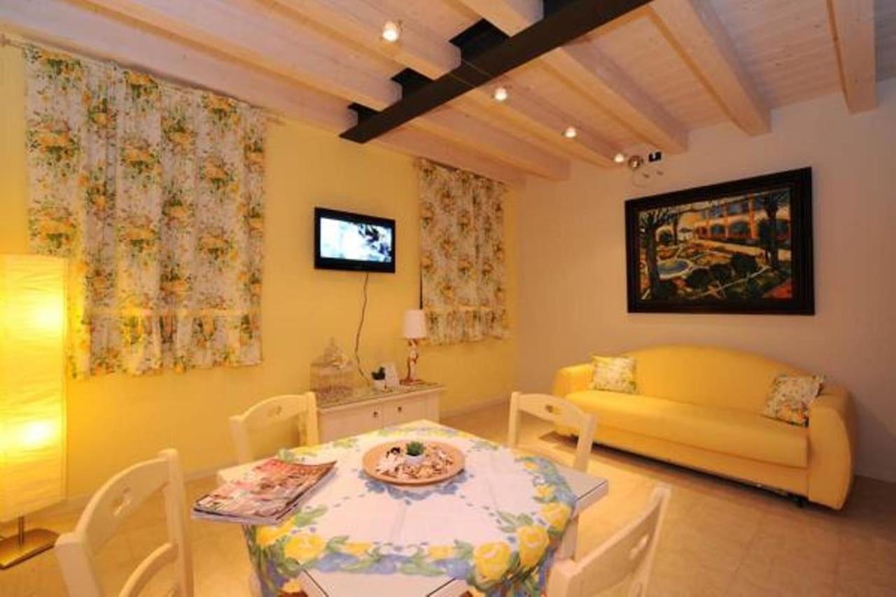 Residence Ca Di Capri Bussolengo Eksteriør billede